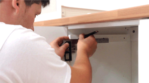 How to fit shallow inner Blum Metabox  drawer runners