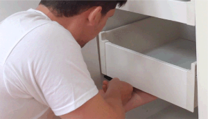 How to fit inner deep Blum  Metabox drawer runners